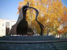 Памятник Высоцкому в г. Набережные Челны